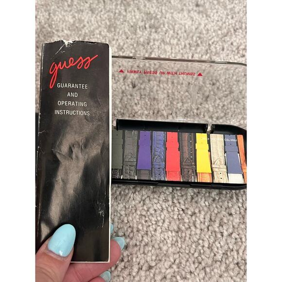 Guess Vintage 1989 Moon Phase Quartz Watch Original Box & Papers Leather Strap - Picture 5 of 15